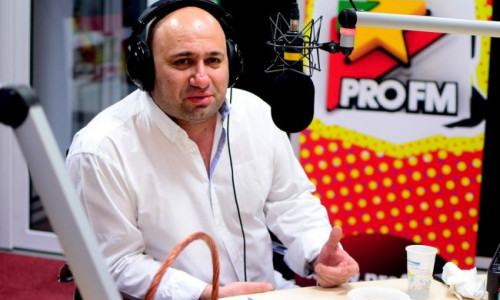 afla-care-e-cel-mai-exotic-loc-in-care-a-gatit-chef-scarlatescu-a-degustat-zacusca-si-a-jurizat-taiatul 3