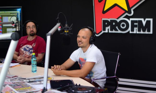 premiera-alarma-profm-puya-a-lansat-noua-piesa-impreuna-cu-don-baxter-asculta-baga-bani-si-afla-mai-multe 3