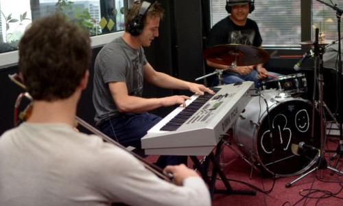 classic-beat-orchestra-de-la-romanii-au-talent-au-cantat-live-in-studioul-alarma-profm-afla-cum-au-simtit 5