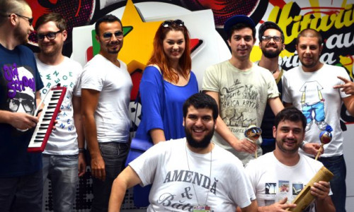 marius-moga-a-venit-cu-gasca-si-a-cantat-live-la-alarma-profm 7