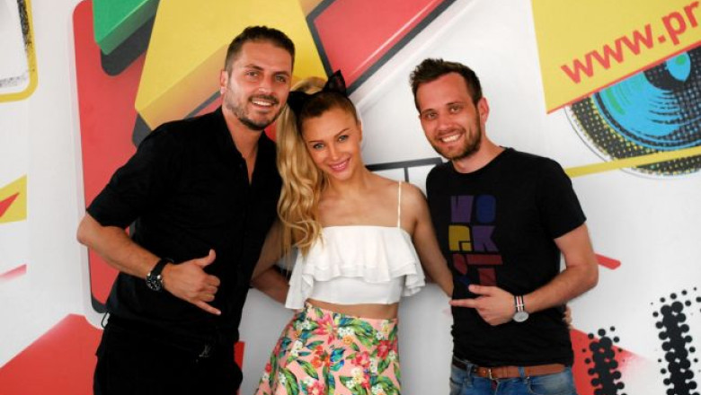 lora-a-cantat-live-noul-single-draga-la-alarma-profm-vezi-momentul-din-studio-video 11