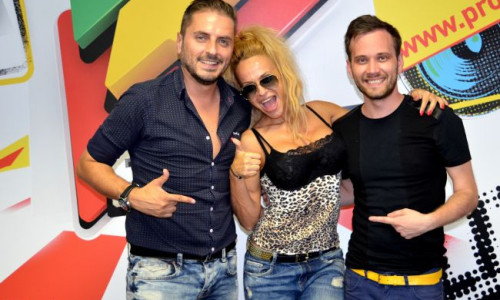 asa-ceva-nu-vezi-des-anda-adam-a-cantat-pe-heliu-in-direct-la-radio-vezi-aici-toate-clipurile-de-la-alarmaprofm 4