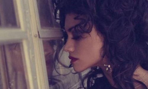 aylin-se-reinventeaza-in-muzica-asculta-aici-noul-single-al-fostei-componente-a-trupei-pops