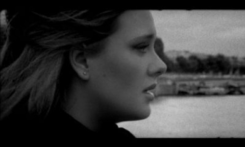 video-vezi-noul-clip-alb-negru-al-lui-adele-someone-like-you