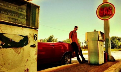 smiley-se-inarmeaza-cu-un-nou-videoclip-hellip-criminal-vezi-cum-arata-scurt-metrajul-facut-de-el-pentru 1