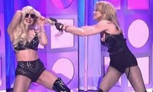 lady-gaga-vs-madonna-cea-mai-mare-controversa-a-muzicii-pop-cine-merita-sa-fie-regina