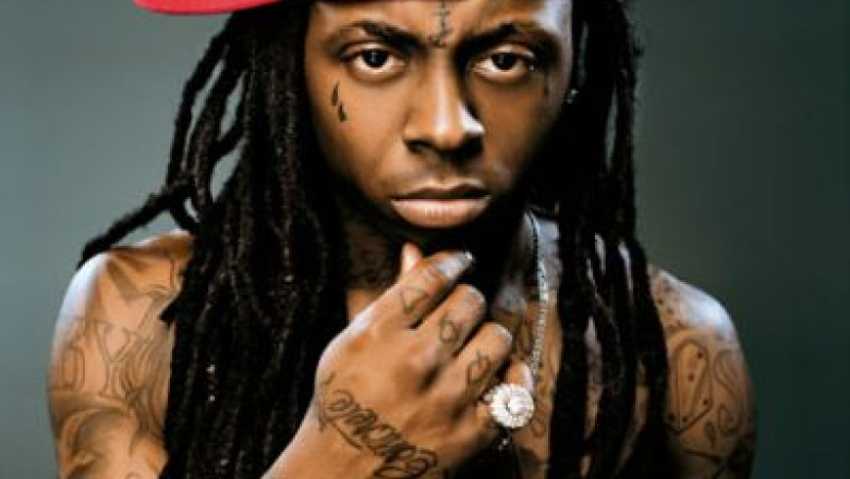 lil-wayne-isi-arata-sprijinul-pentru-green-bay-packers-cu-green-and-yellow-audio-premiera