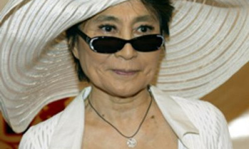 yoko-ono-john-lennon-ar-fi-iubit-o-pe-lady-gaga