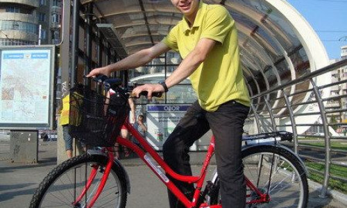 poze-am-dat-12-biciclete-concursul-bicicleta-rosie-continua