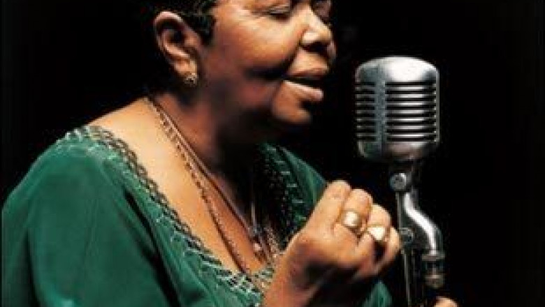 cesaria-evora-va-primi-titlul-de-ambasador-onorific-al-bucurestiului-in-lume