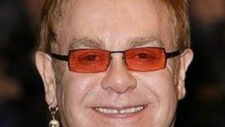 elton-john-iisus-hristos-era-homosexual