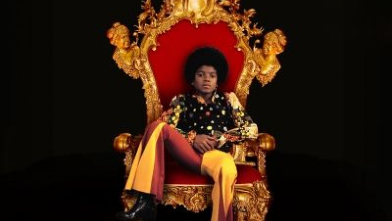 cei-mai-renumiti-producatori-il-sarbatoresc-pe-regele-muzicii-pop-pe-albumul-michael-jackson-the-remix