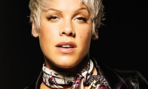 video-un-nou-videoclip-pink-i-don-t-believe-you