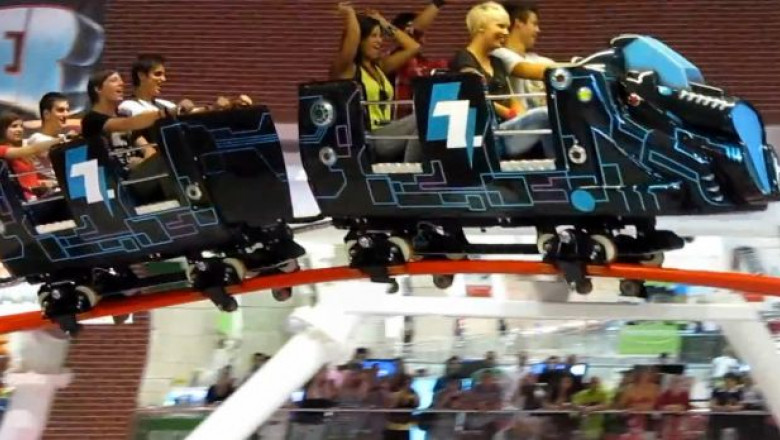 lala-band-si-adela-popescu-senzatii-tari-in-roller-coaster-video