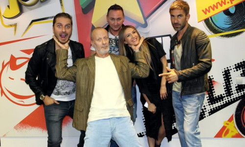 dj-project-si-adela-popescu-live-la-andrei-gheorghe-si-greeg-asculta-aici-live-session-ul-de-dimineata 13