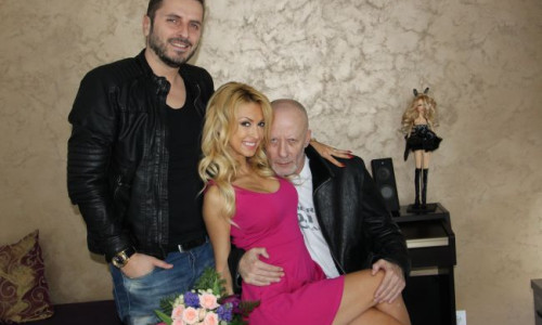 andreea-balan-flori-vizita-acasa-dulap 9