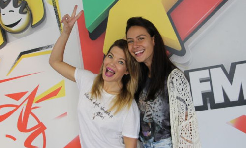 duetu-hot-all-anului-in-studioul-profm-gina-pistol-si-andreea-moldovan-au-fost-dimineata-la-radio 13