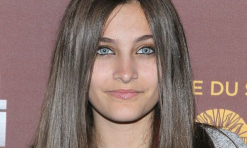 paris-jackson-isi-scoate-la-iveala-latura-rebela-cu-o-schimbare-de-look 1