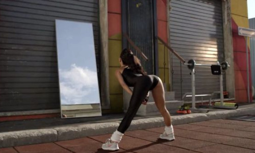 cele-mai-sexy-tinute-pe-care-le-a-purtat-inna-cantareata-vine-diseara-de-la-19-00-in-studioul-profm-vezi 5