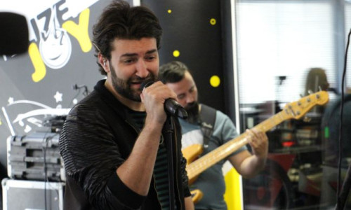 smiley-oarecare-la-profm-live-session-vezi-aici-filmarea-de-dimineata 3