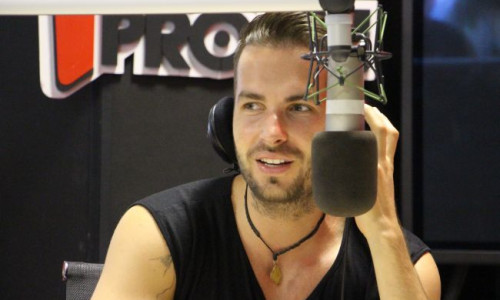 randi-visator-live-la-profm-vezi-cum-a-cantat-impreuna-cu-jo-in-studioul-profm 5