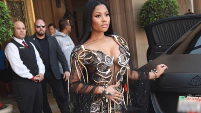 nicky-minaj-sandale-gladiator-header