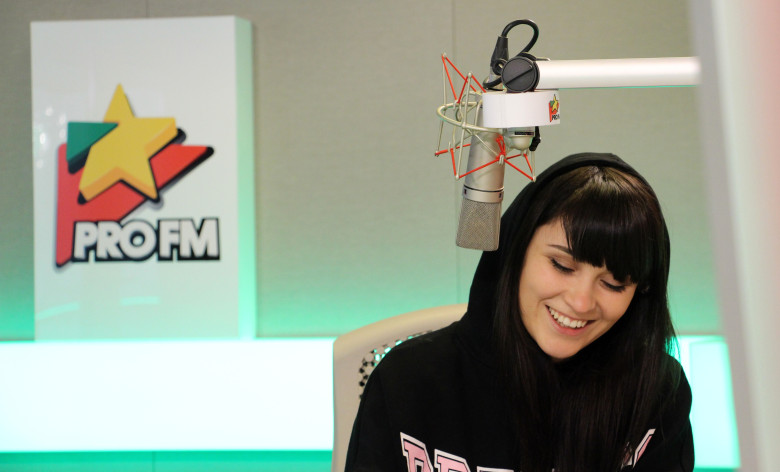 irina-rimes-zambet-profm-matinal