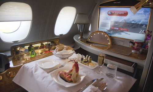 first-class-fly-emirates