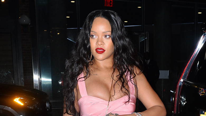 rihanna-header-splash