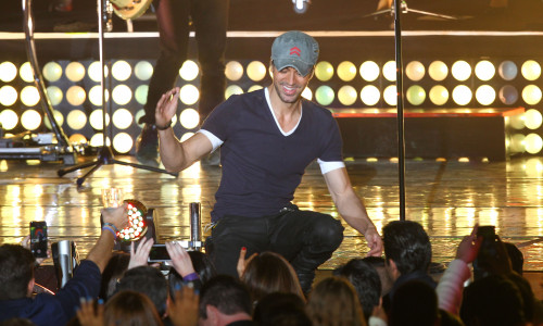 enrique-iglesias-header-splash