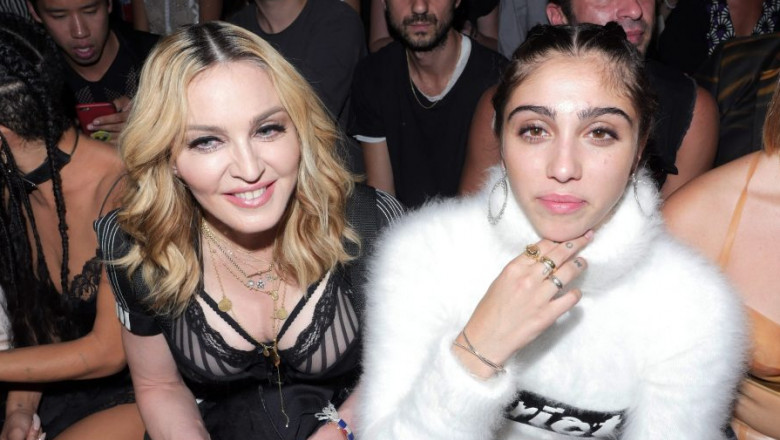 Madonna și Lourdes