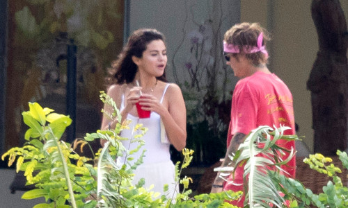 selena-gomez-justin-bieber-splash