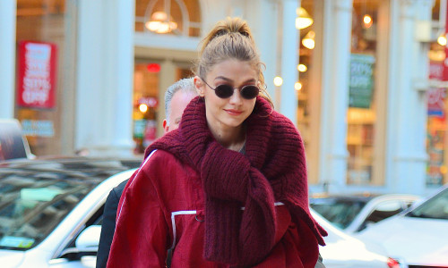 gigi-hadid-smile-header