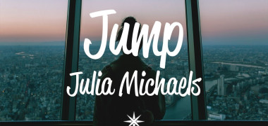 julia-michaels-jump