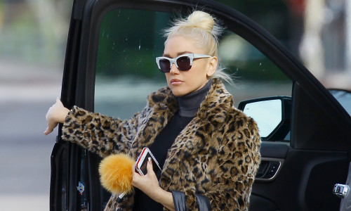 gwen-stefani-header-splash
