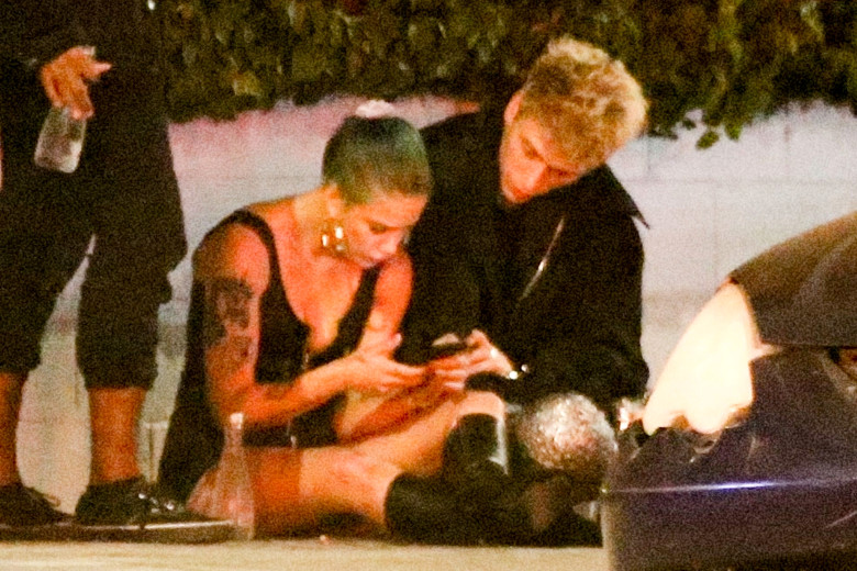 halsey-machine-gun-kelly-strada-hepta