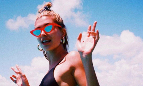 hailey-baldwin-bahamas-header-hepta