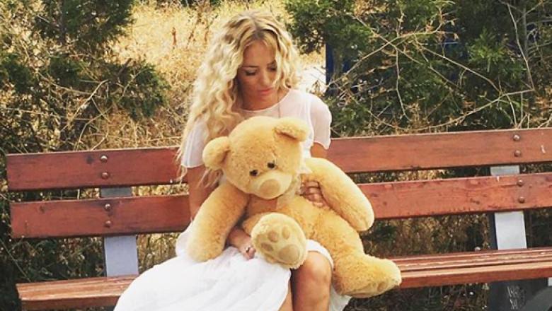 delia-teddy-bear-instagram