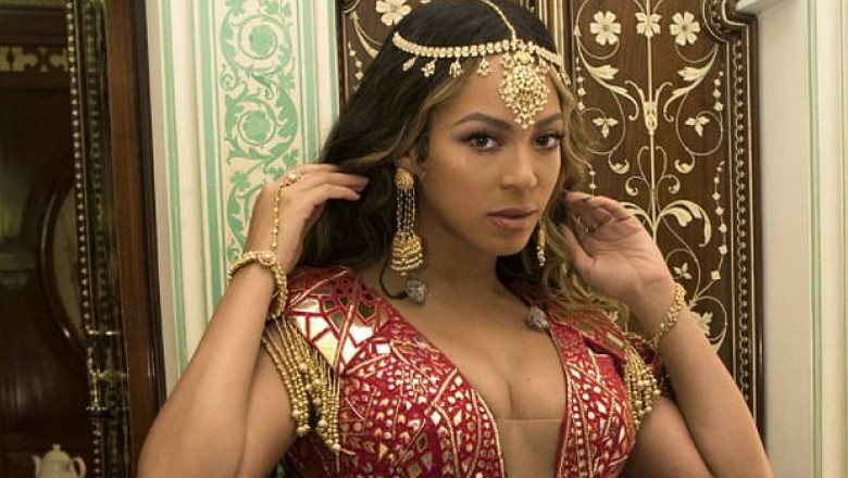 Beyonce decolteu ravasitor la nunta lui Isha Ambani cu Anand Piramal