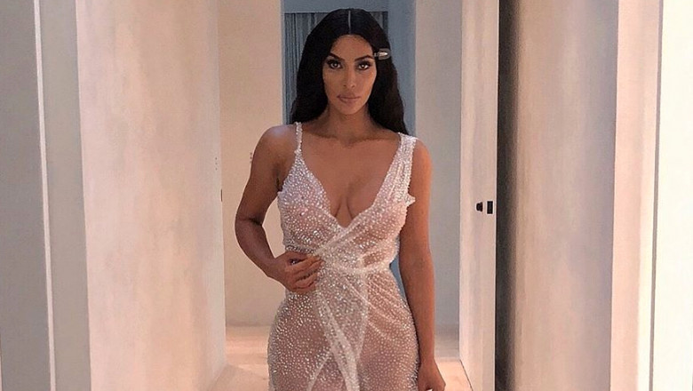 kim-kardashian-rochie-transparenta-instagram-cross