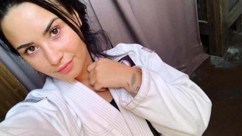 Demi Lovato selfie Instagram