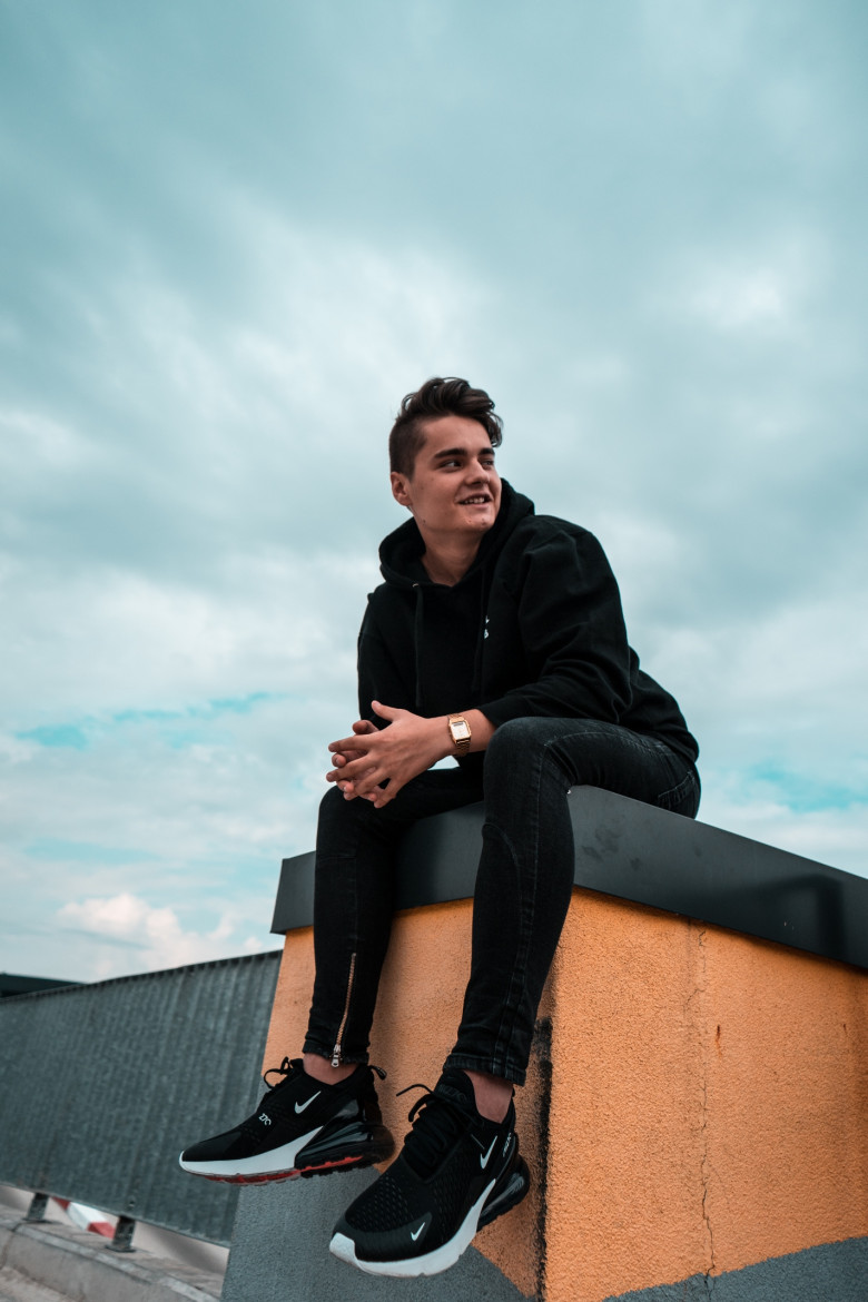 andrei selaru selly profil