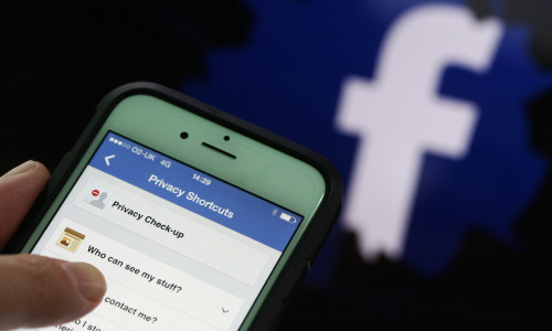 Facebook setări confidențialitate