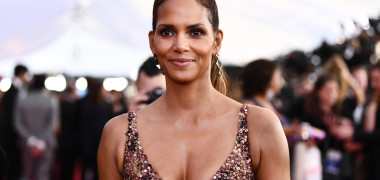 24th Annual Screen Actors Guild Awards - Red Carpet