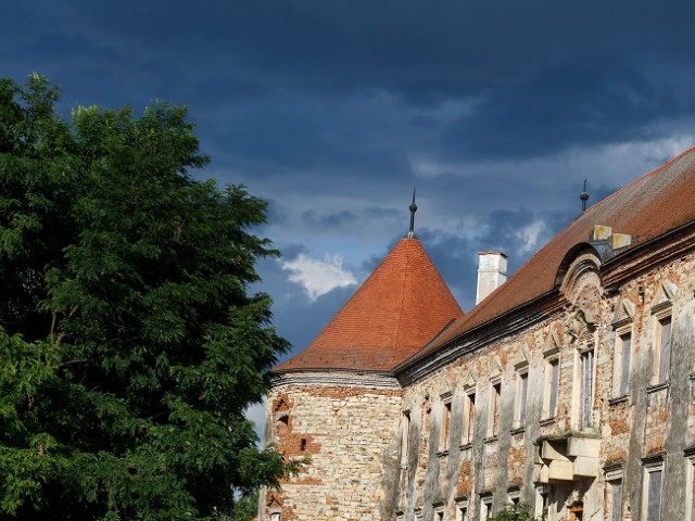 Alina Ceușan Nuntă La Castelul Banffy Ce ținute Au Purtat