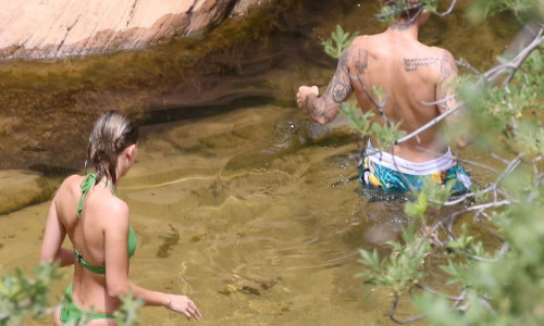 PREMIUM EXCLUSIVE Justin Bieber and Hailey Baldwin go swimming in a creek