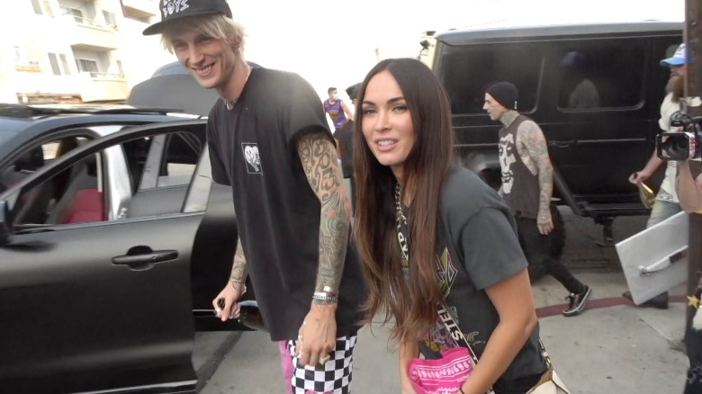 Galerie Foto: Megan Fox și Machine Gun Kelly& escapad& romantic& dup