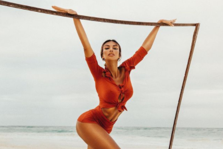 madalina-gheneamain