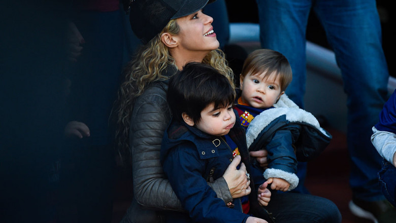 Shakira, alături de cei doi băieți ai ei, Milan și Sasha