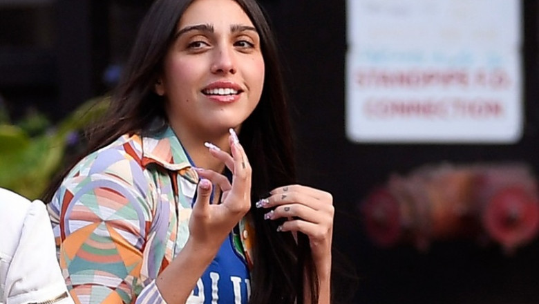 EXCLUSIVE: Lourdes Leon Spotted Hanging Out With Friends Not Following NYC Rules Of Keeping Social Distance And Not Wearing A Mask Just Hours After Her Mom Madonna Announced She Had Tested Positive For Coronavirus